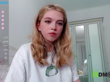 cam girl small_blondee image #3421552