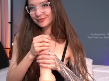 cam girl _deepthroatgalactica image #2650226