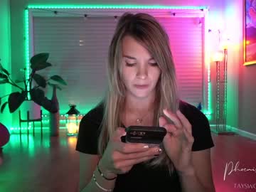 cam girl phoenix_taylor image #1022550