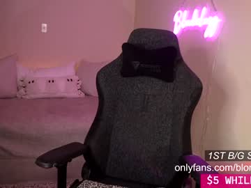 cam girl blondiekayy image #2865008