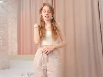 cam girl eviemoreno image #3914267