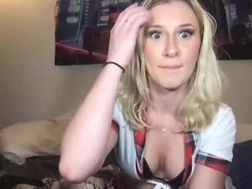 cam girl scarlettsantana_ image #3032321