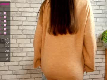 cam girl carolynjacquelins image #3131078