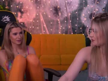 cam girl kira0541 image #3618571