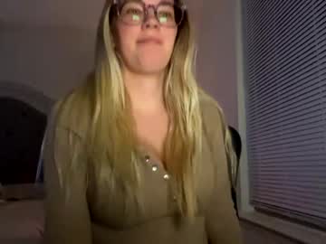 cam girl mariah95 image #3219902