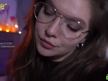 cam girl _deepthroatgalactica image #3345691