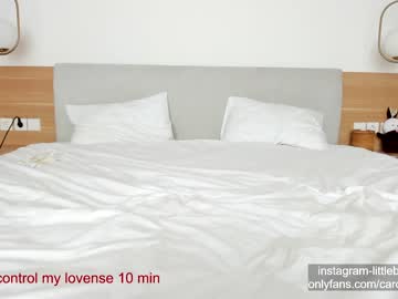 cam girl carolinaherera image #2086793