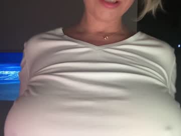 cam girl kiradivine image #2622194