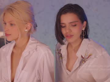 cam girl _2strangers image #2472474