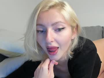 cam girl yournaughtymiss image #2709420