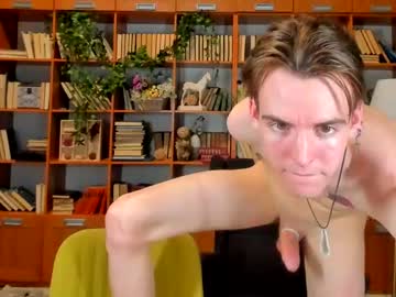 kitten_femboy cam