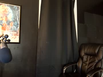cam girl aynmarie image #944098
