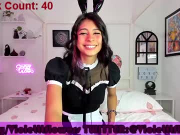 cam girl violetttflowers image #639671