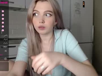 cam girl small_blondee image #1208371