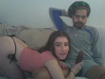 cam couple a_mariejuana69 image #3906088