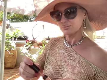 cam girl gl1tter_barbie image #1664778