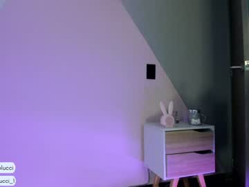 cam girl pavlovacoluccii_ image #2048033