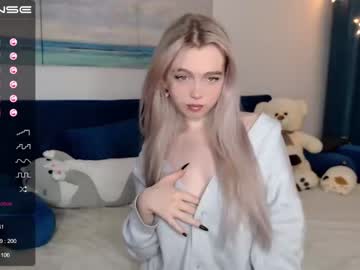 cam girl small_blondee image #1235933