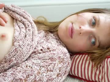 cam girl ellaa91 image #2234473