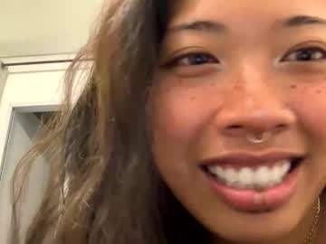 cam girl heavenngirlyy444 image #4010198