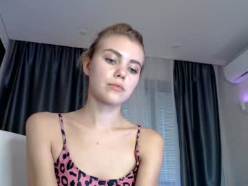 cam girl amourvenenum image #2840221