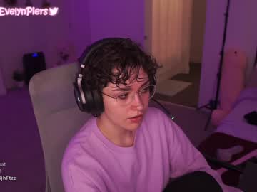 cam girl evelynpiers image #2467033