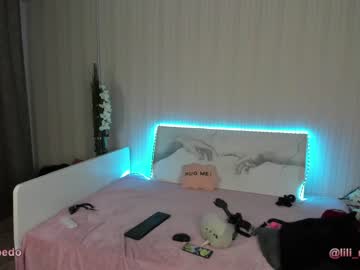 cam girl lili_and_niki image #2436417