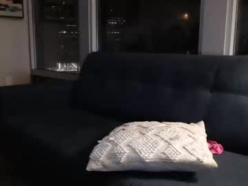 cam girl petitegirluvsdick image #2990261