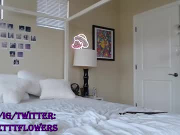 cam girl violetttflowers image #2105738