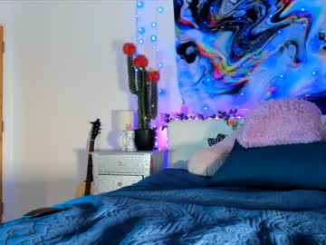 cam girl littlee33 image #145800