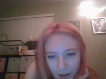 cam girl sluttyxstrawberry image #3933316