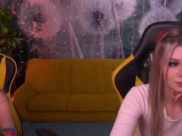 cam girl kira0541 image #3618846