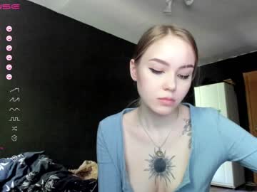 ur_sweet_lily cam