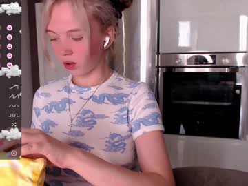 cam girl small_blondee image #2519447