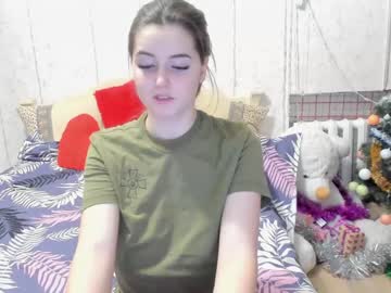cam girl emmika_ image #3381752