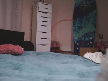 cam girl seranasenpai image #427410