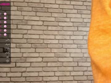 cam girl carolynjacquelins image #3125415