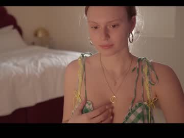 cam girl chillwithkira image #1544002