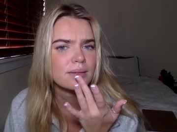 cam girl littlemaryjane19 image #3233656