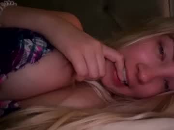 cam girl mariah95 image #2545742