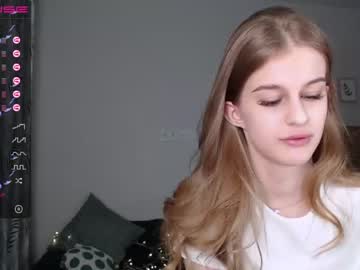 cam girl mila_cuteee image #1313165
