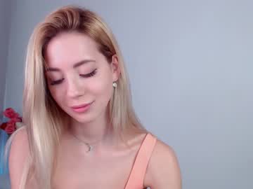 cam girl emmi_rosee image #989599