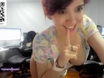 cam girl vanandjuani image #2943130