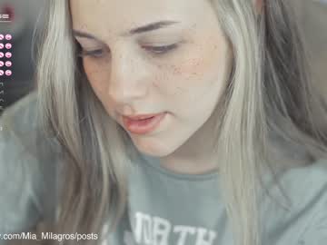 cam girl mia_milagros image #1905702