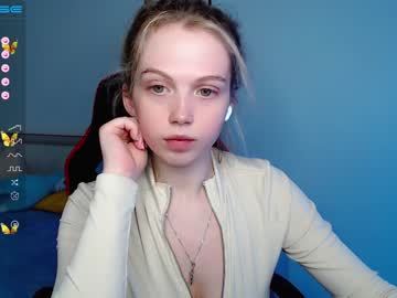 cam girl small_blondee image #3772321