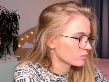 cam girl linellali image #2656703