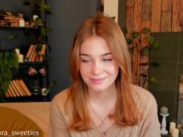 cam girl thomashelena image #1238675