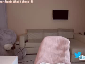 cam girl hollyextra image #1399500