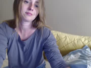 cam girl juicy_peach88 image #2498343