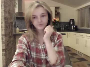 cam girl lucydelovely image #3519193